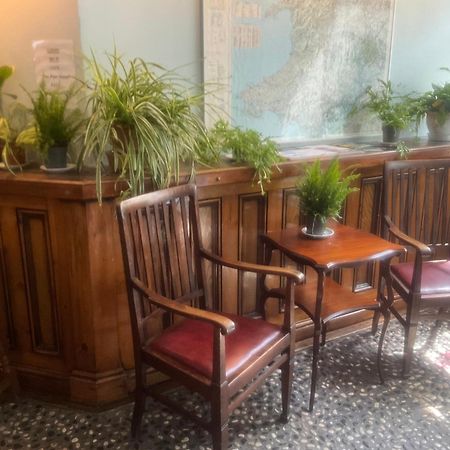 The Pier Hotel Абъристуит Екстериор снимка